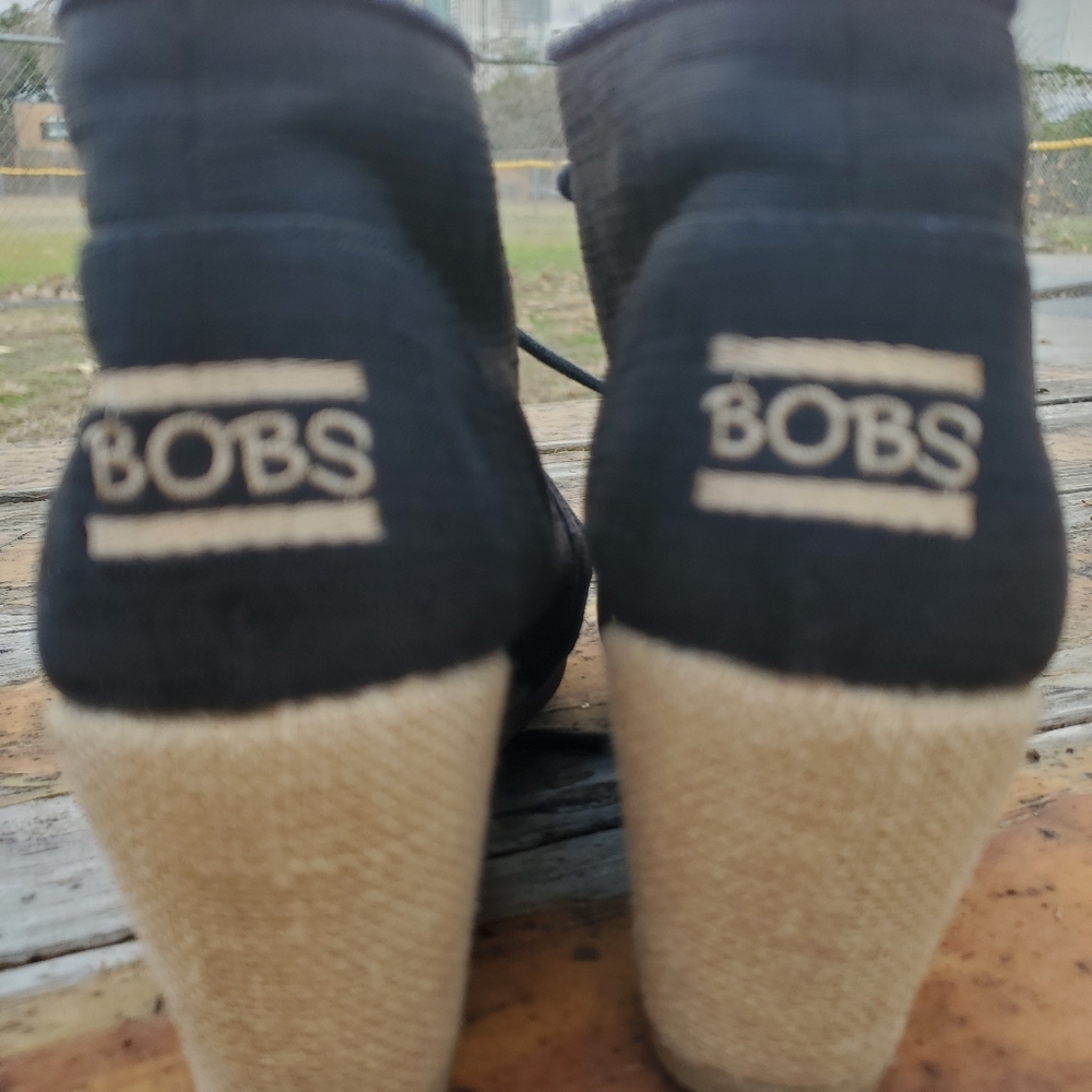 Booties‎